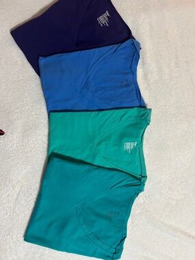 GAP V-Neck Tees in Purple, Blue and Teal-Green